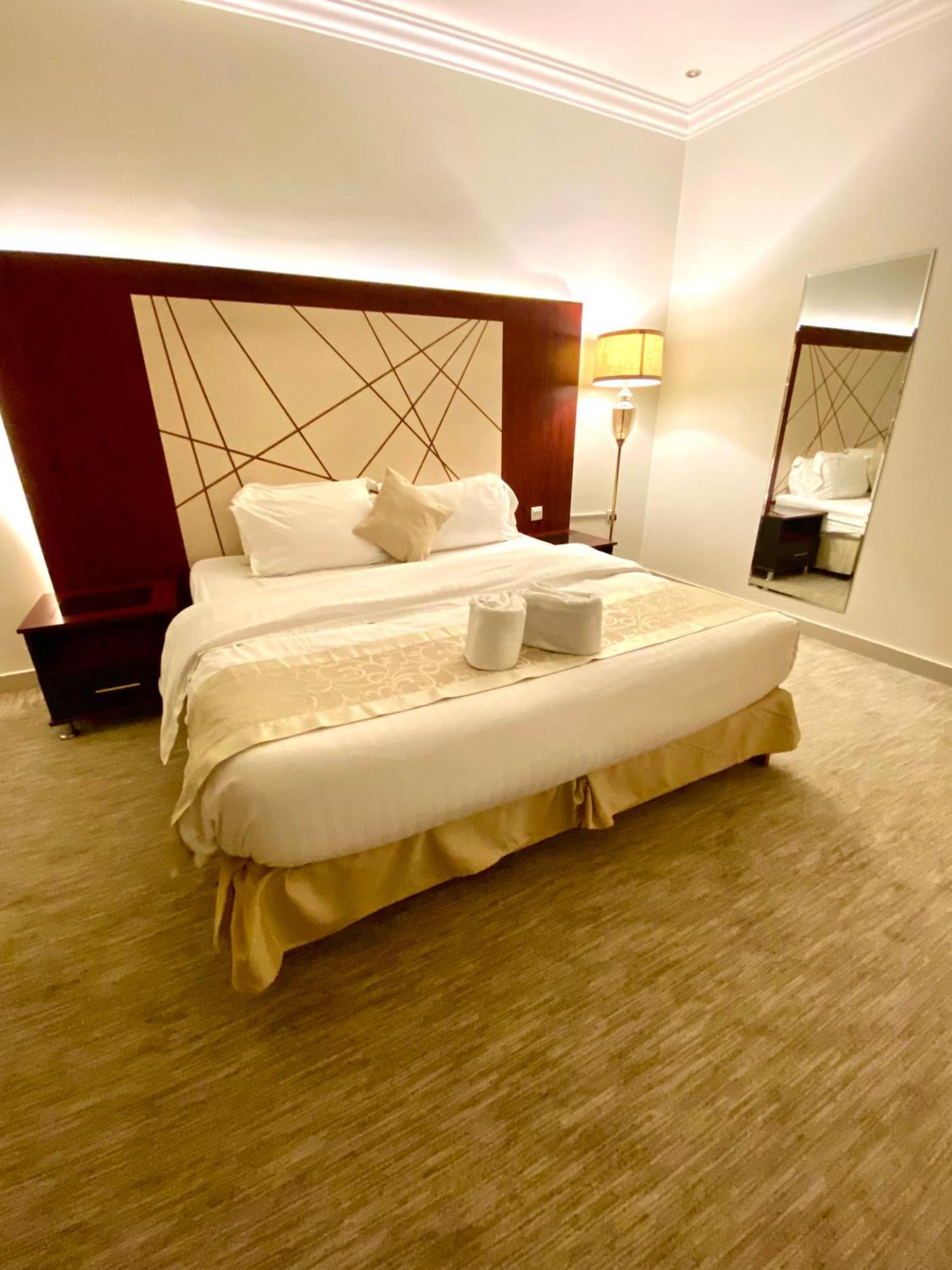 Al Joon Aparthotel