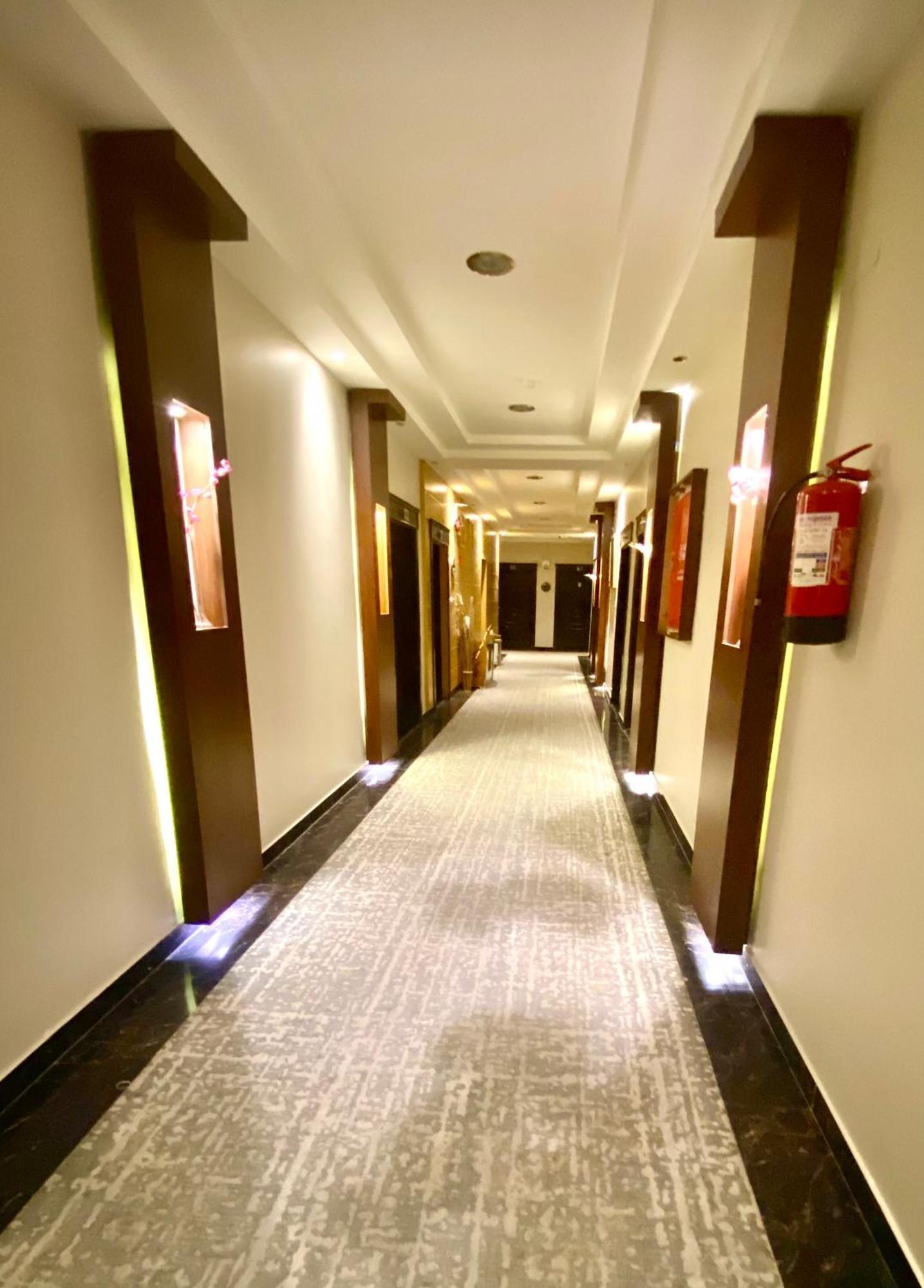 Al Joon Aparthotel 3*